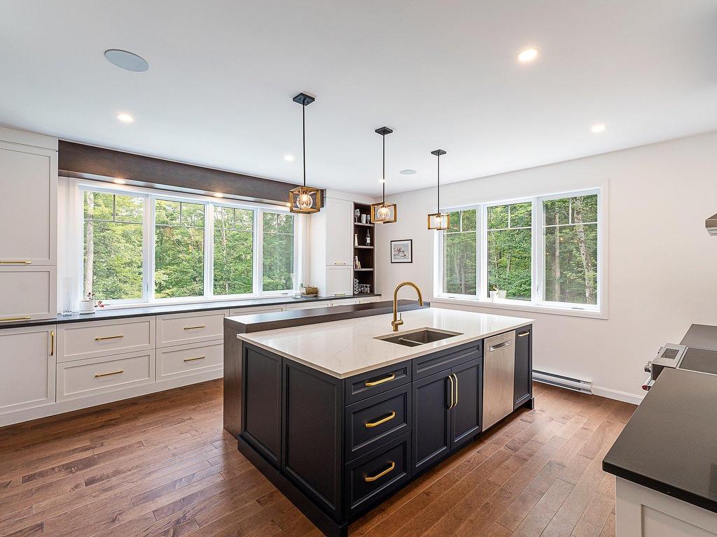 









4


Rue de la Rivière

,
Lac-Brome,




QC
J0E1R0

