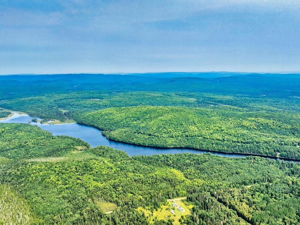 












Appian Way

,
Nominingue,







QC
J0W1R0

