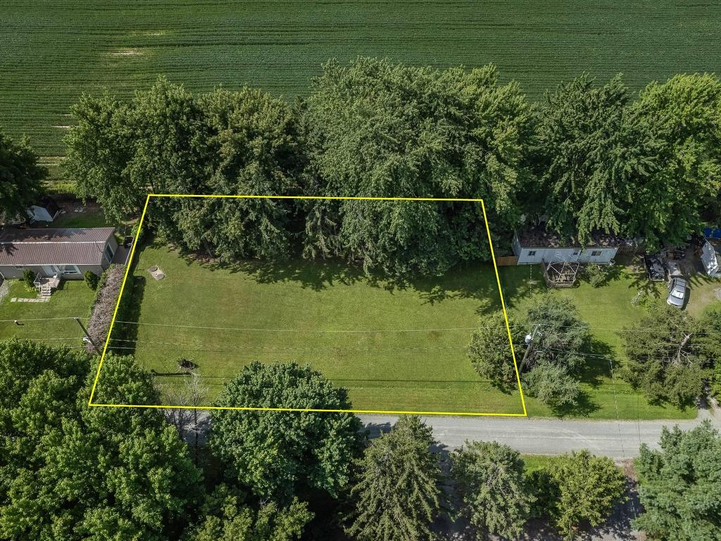 









238


Rue des Cèdres

,
Saint-Pie,







QC
J0H1W0

