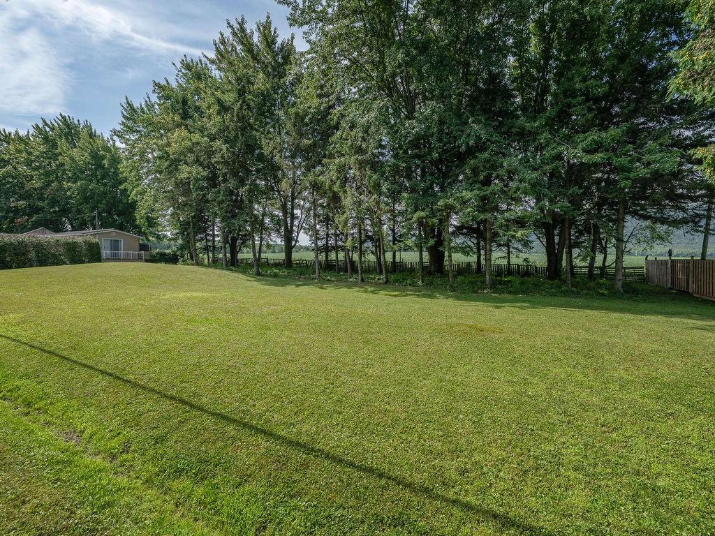 









238


Rue des Cèdres

,
Saint-Pie,







QC
J0H1W0

