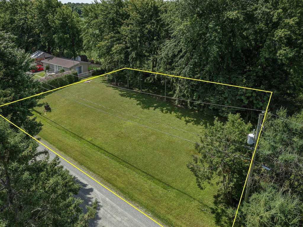 









238


Rue des Cèdres

,
Saint-Pie,







QC
J0H1W0

