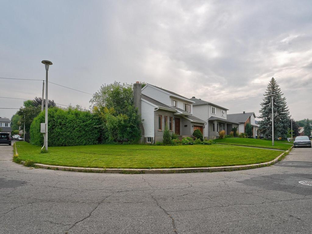 









161


Rue Marguerite-Bertaud

,
Boucherville,




QC
J4B8L9

