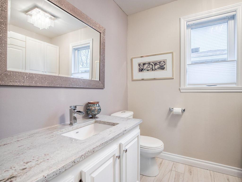 









370


Rue Léotable-Dubuc

,
La Prairie,




QC
J5R5M4

