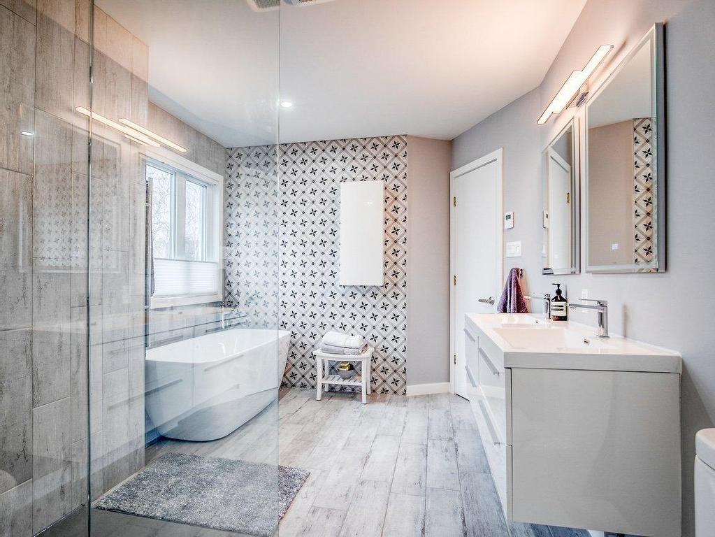 









370


Rue Léotable-Dubuc

,
La Prairie,




QC
J5R5M4

