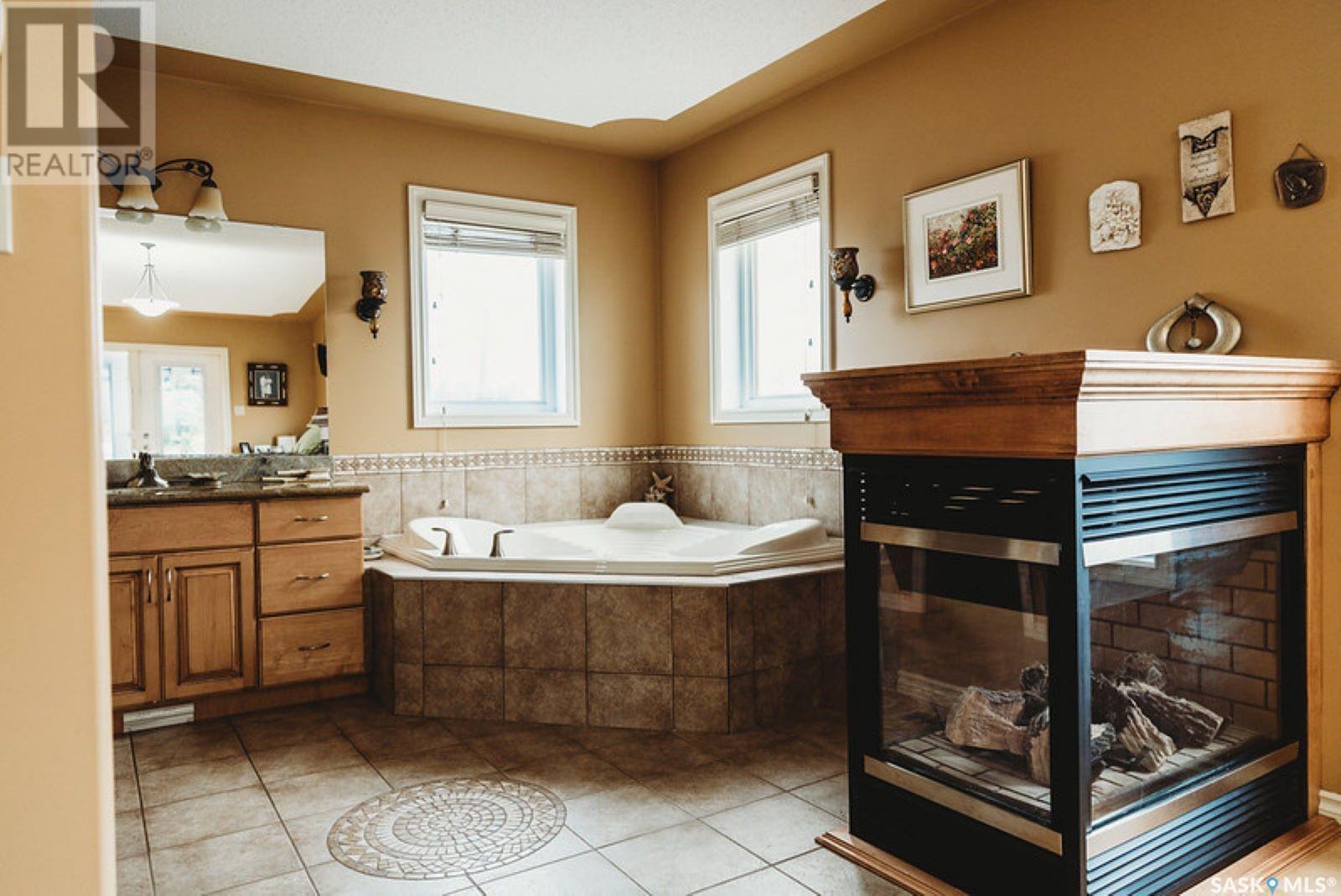 












134 Collins STREET

,
Creighton,




Saskatchewan
S0G3N0


