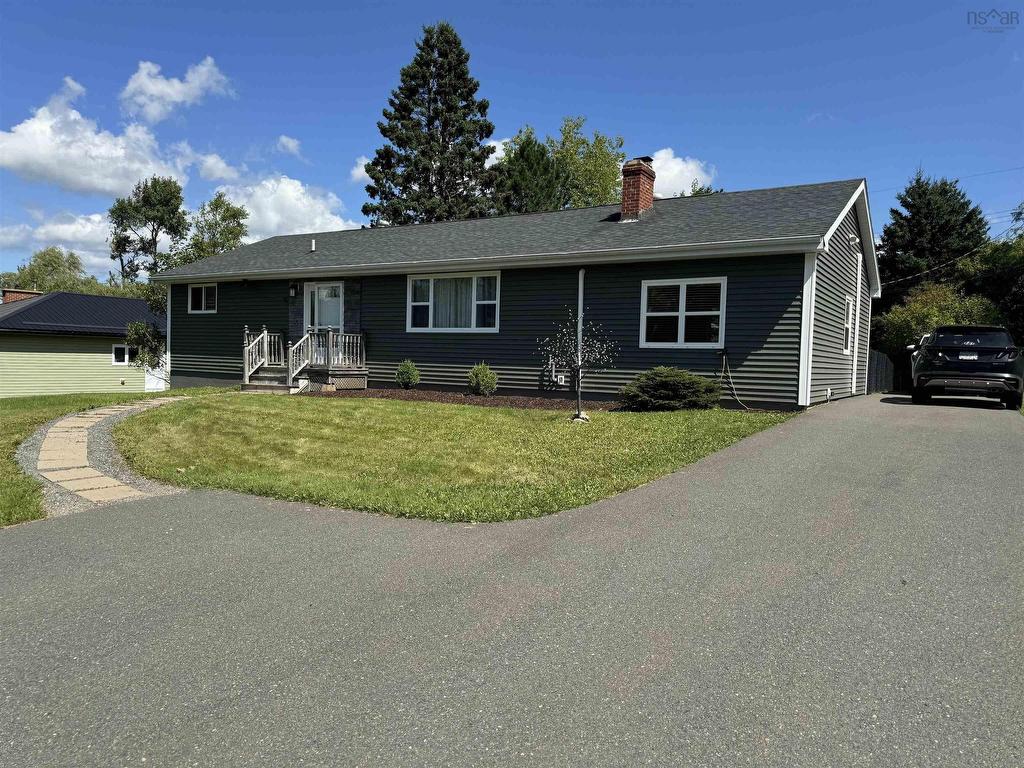 












147 Burnyeat Street

,
Truro,




NS
B2N 4R3

