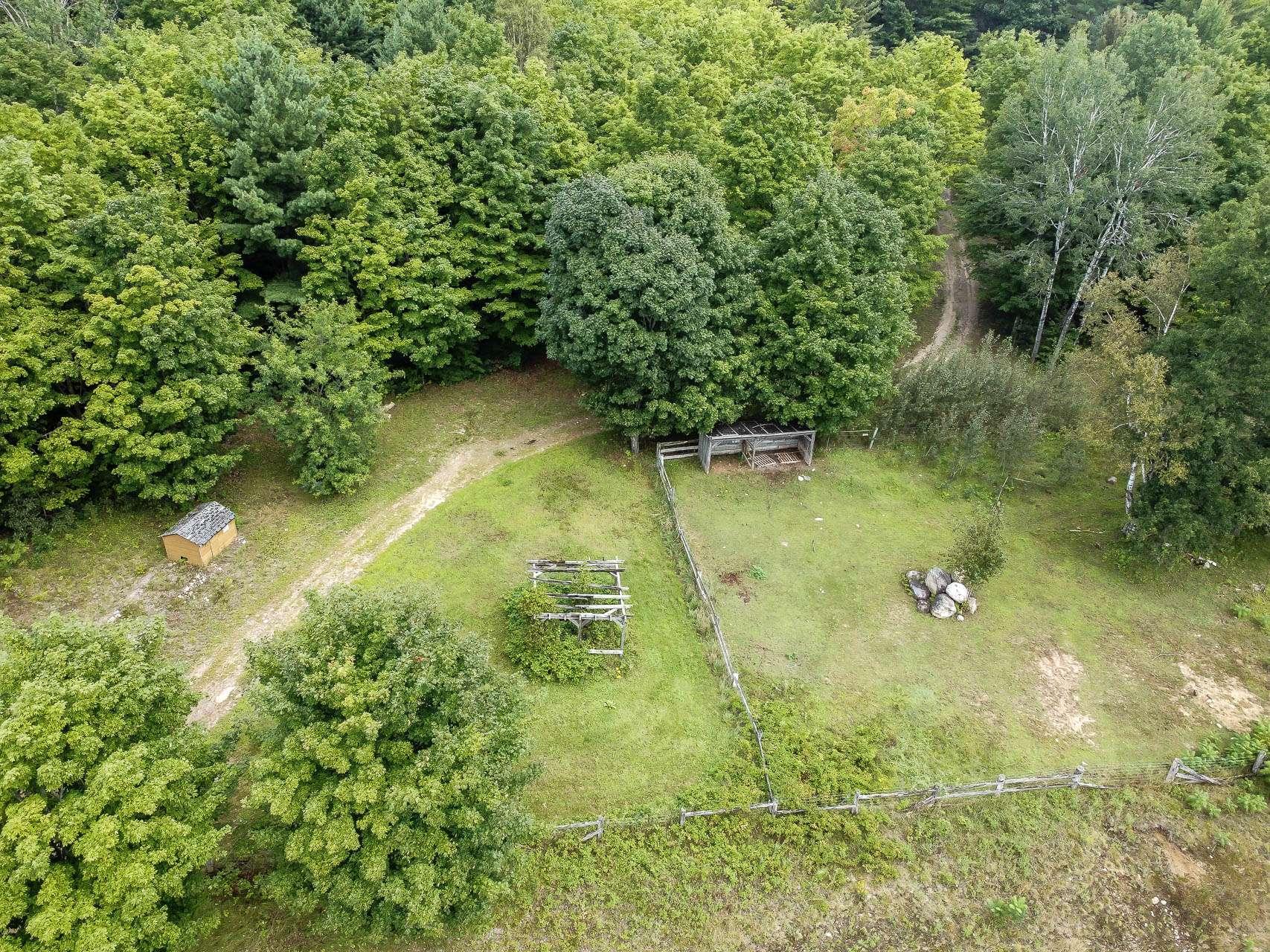 









2060


Côte St-Victor

,
Papineauville,







QC
J0V1R0

