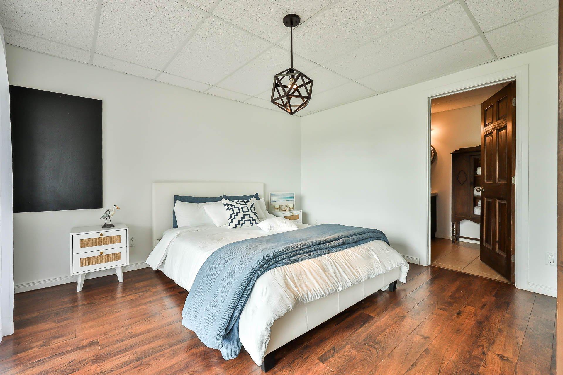 









2060


Côte St-Victor

,
Papineauville,







QC
J0V1R0

