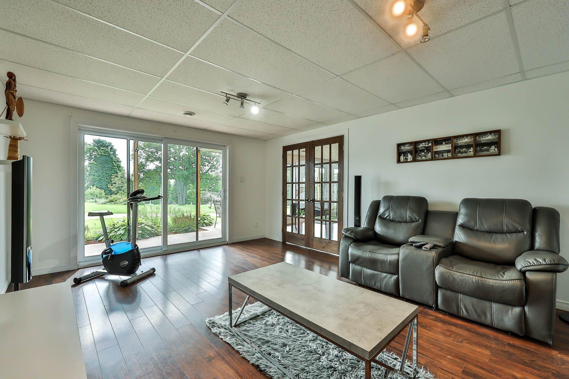 









2060


Côte St-Victor

,
Papineauville,







QC
J0V1R0

