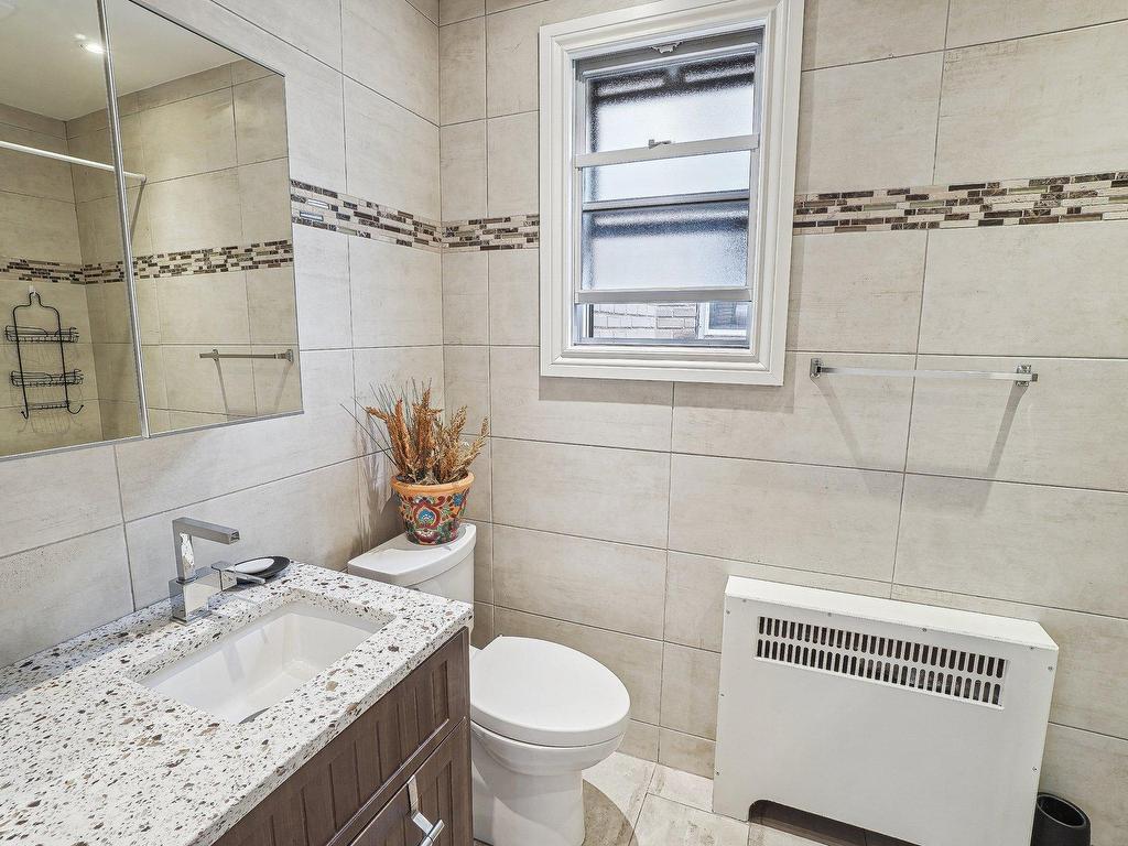 









3045

 - 3047


Av. de Brighton

,
Montréal (Côte-des-Neiges/Notre-Dame-de-Grâce),




QC
H3S1T7

