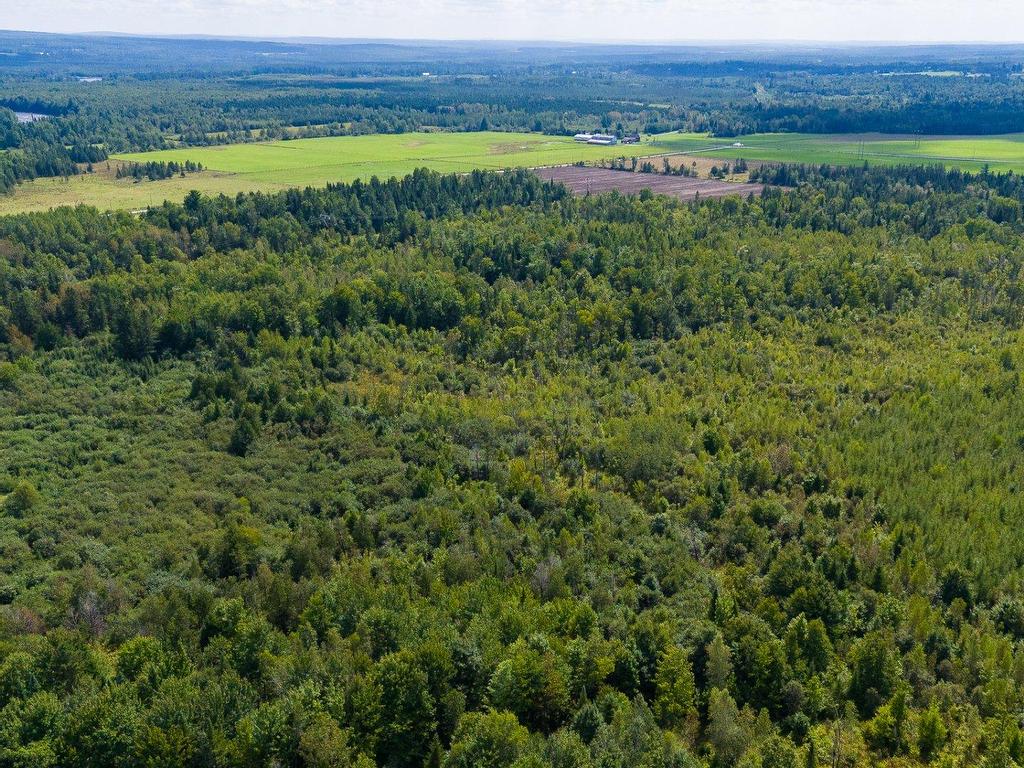 












Ch. Beaulé

,
Dudswell,







QC
J0B2L0

