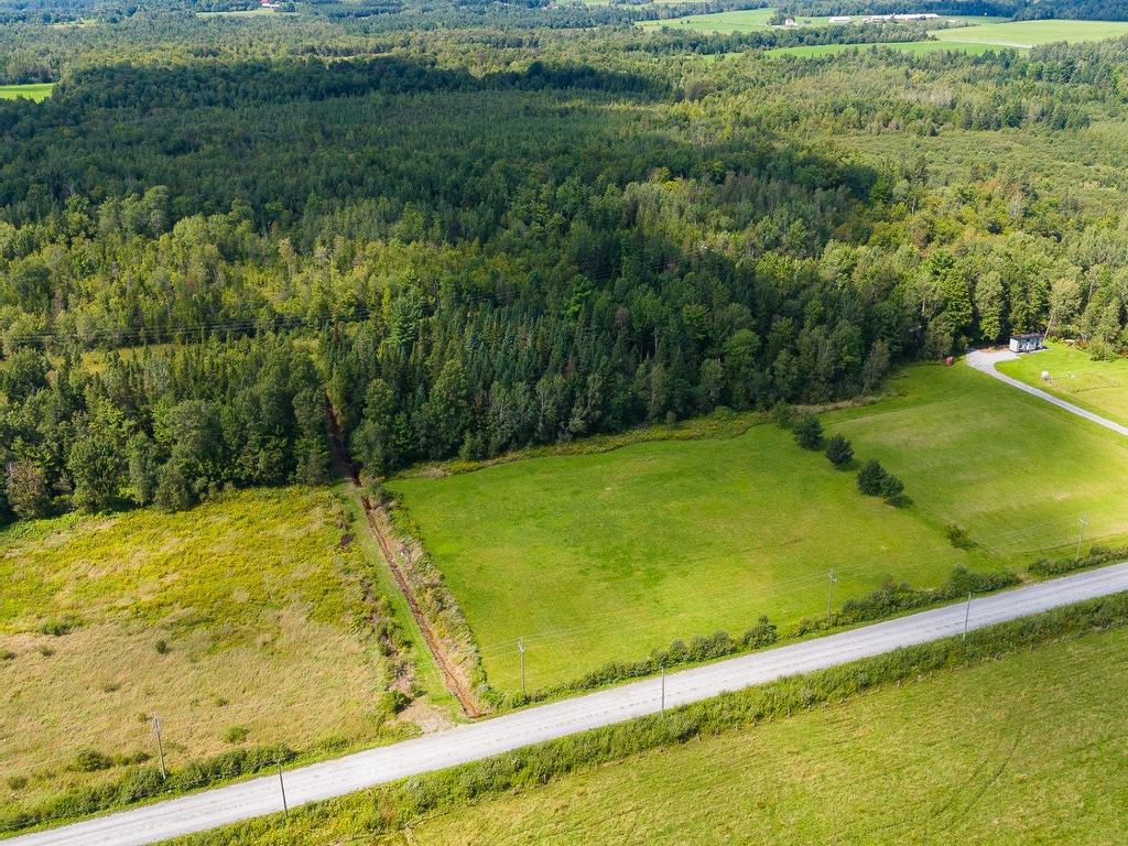 












Ch. Beaulé

,
Dudswell,







QC
J0B2L0

