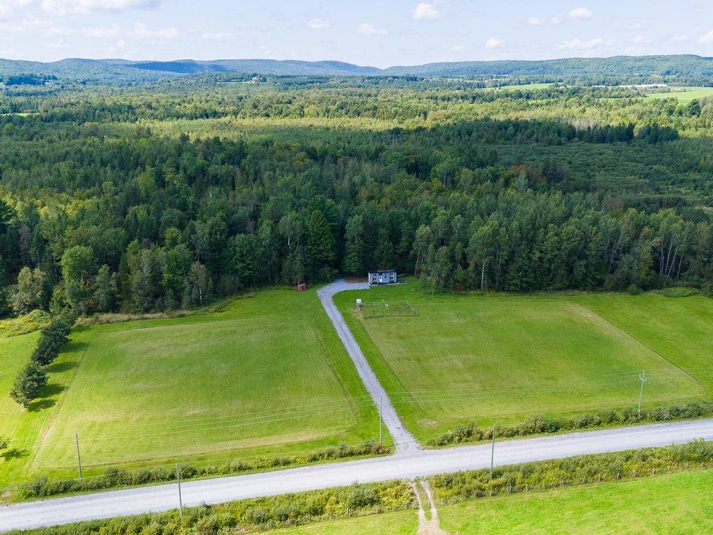 












Ch. Beaulé

,
Dudswell,







QC
J0B2L0

