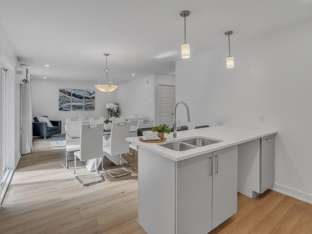 









14A


Ch. Crouch

,
Val-des-Monts,




QC
J8M1M9

