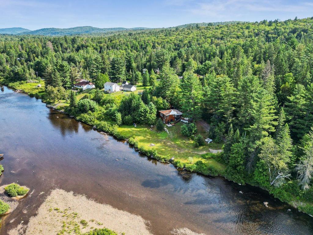 









801


Rue de la Côte-Jaune

,
Chertsey,




QC
J0K3K0

