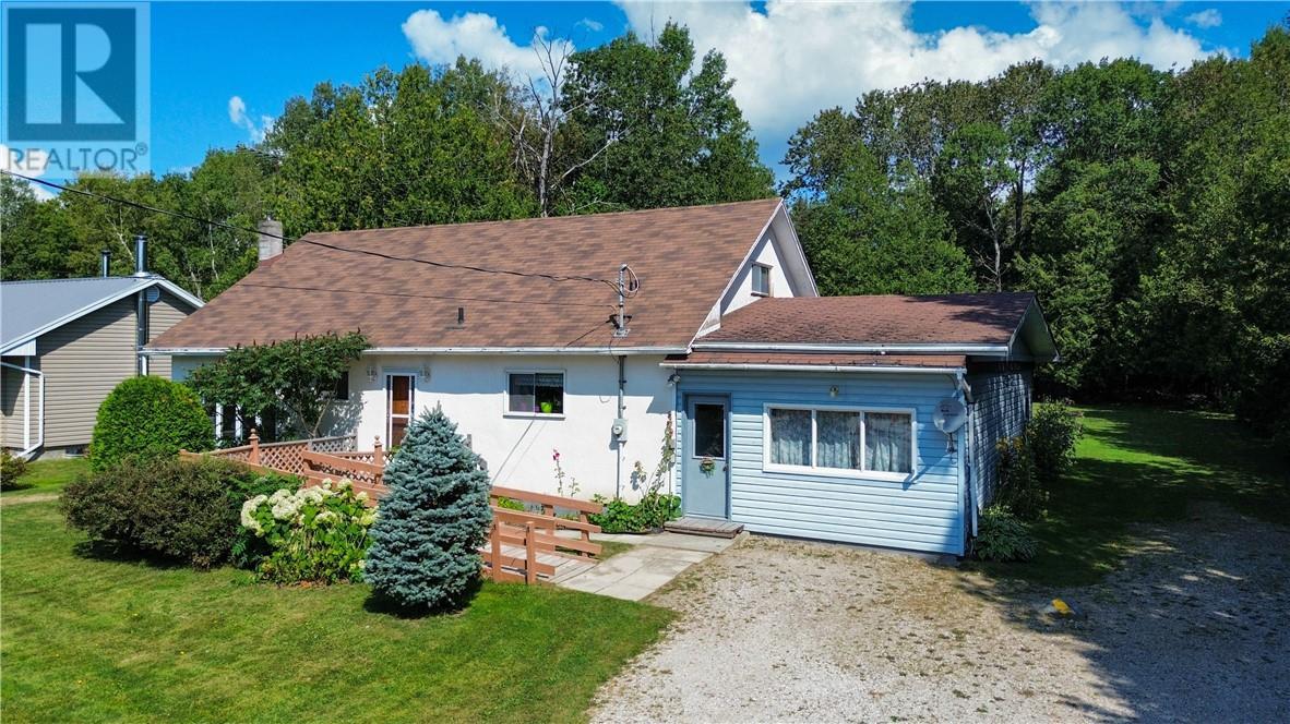 












9378 Highway 542

,
Spring Bay, Manitoulin Island,




Ontario
P0P2B0

