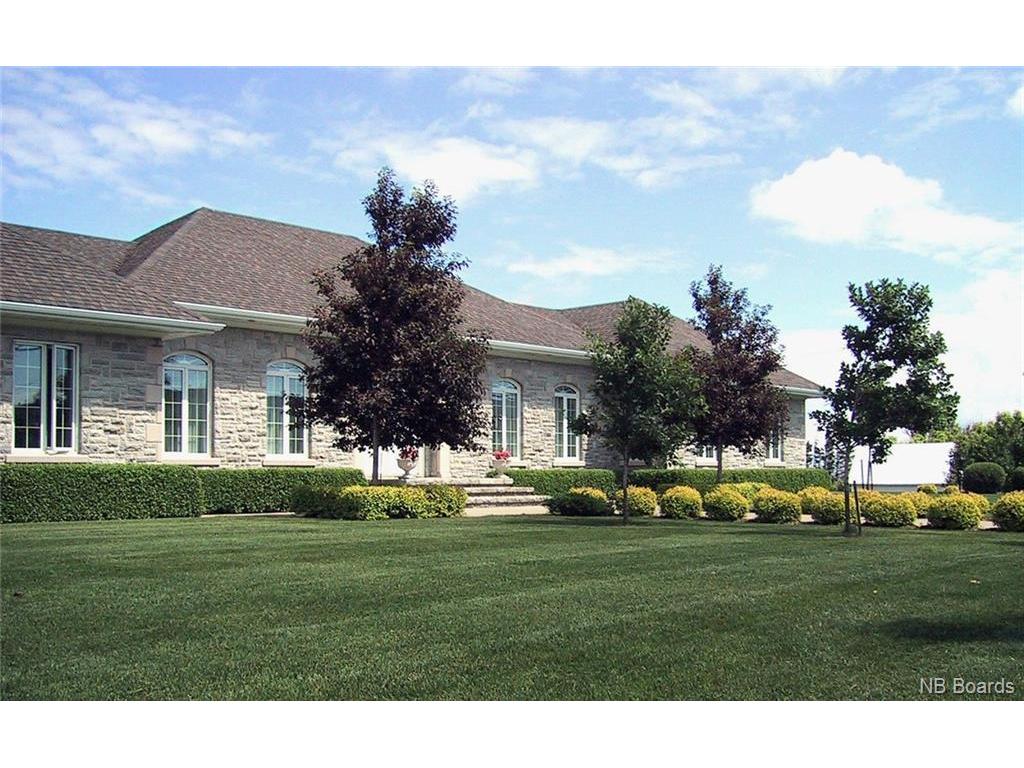 









115


St-Pierre Est

BLVD,
Caraquet,




NB
E1W 1A9

