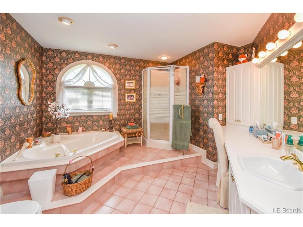 









115


St-Pierre Est

BLVD,
Caraquet,




NB
E1W 1A9

