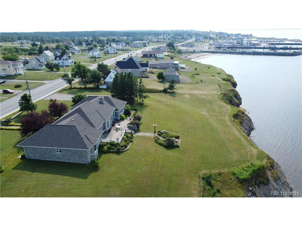









115


St-Pierre Est

BLVD,
Caraquet,




NB
E1W 1A9

