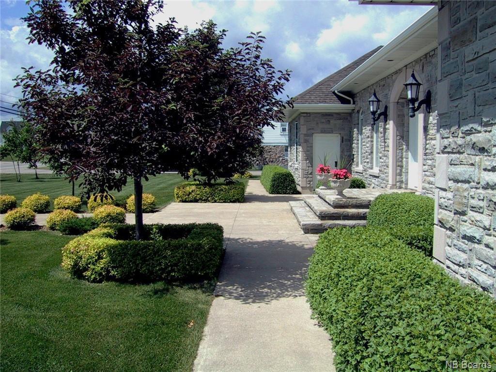 









115


St-Pierre Est

BLVD,
Caraquet,




NB
E1W 1A9

