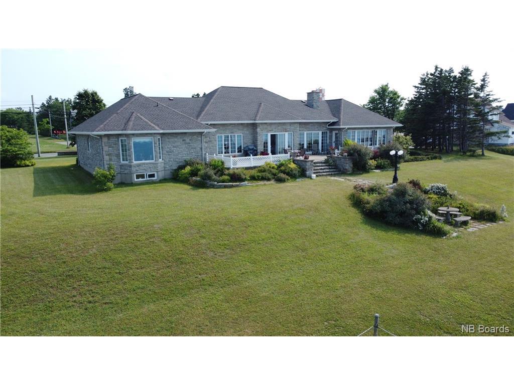 









115


St-Pierre Est

BLVD,
Caraquet,




NB
E1W 1A9

