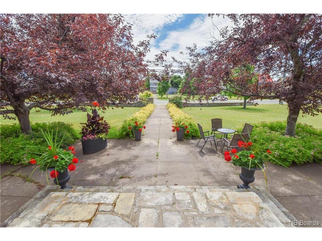 









115


St-Pierre Est

BLVD,
Caraquet,




NB
E1W 1A9

