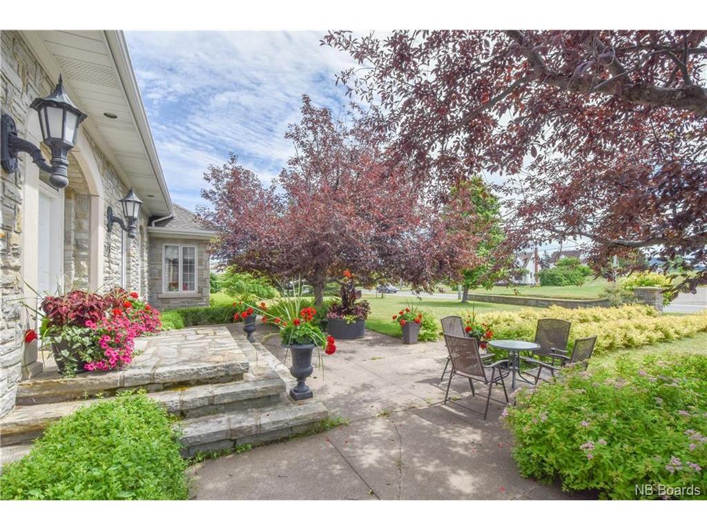 









115


St-Pierre Est

BLVD,
Caraquet,




NB
E1W 1A9

