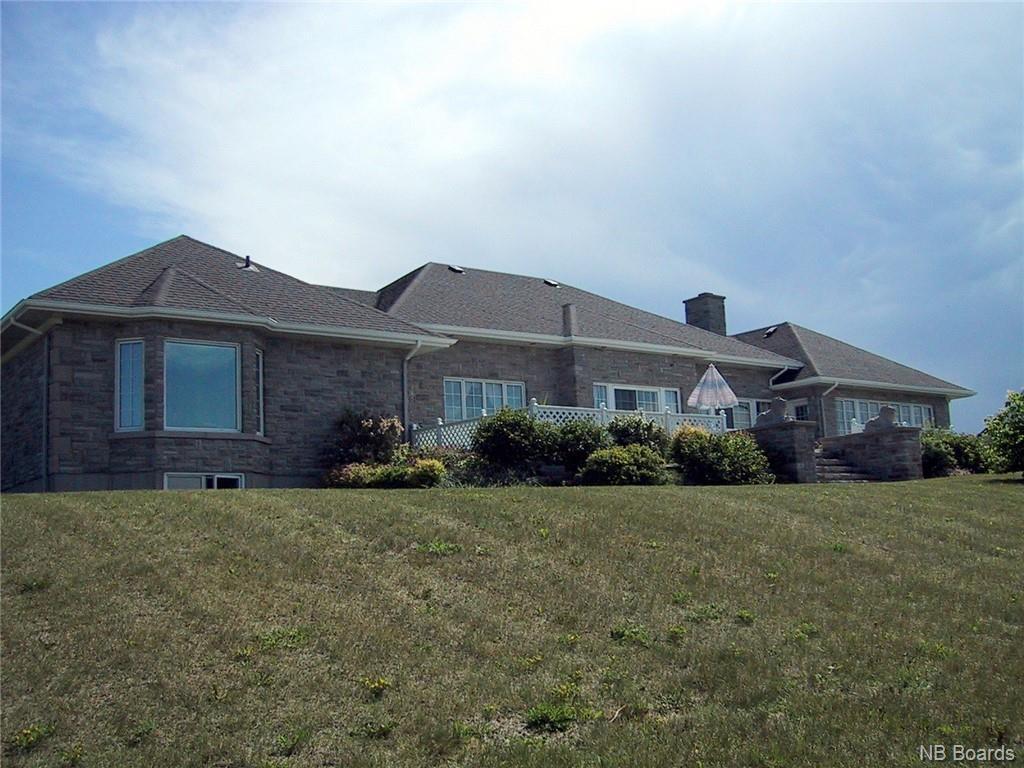 









115


St-Pierre Est

BLVD,
Caraquet,




NB
E1W 1A9

