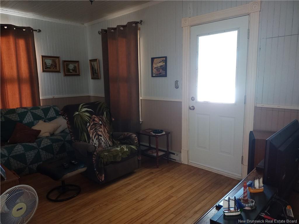 









15


Des Hirondelles

LANE,
Chiasson Office,




NB
E8S 2N4


