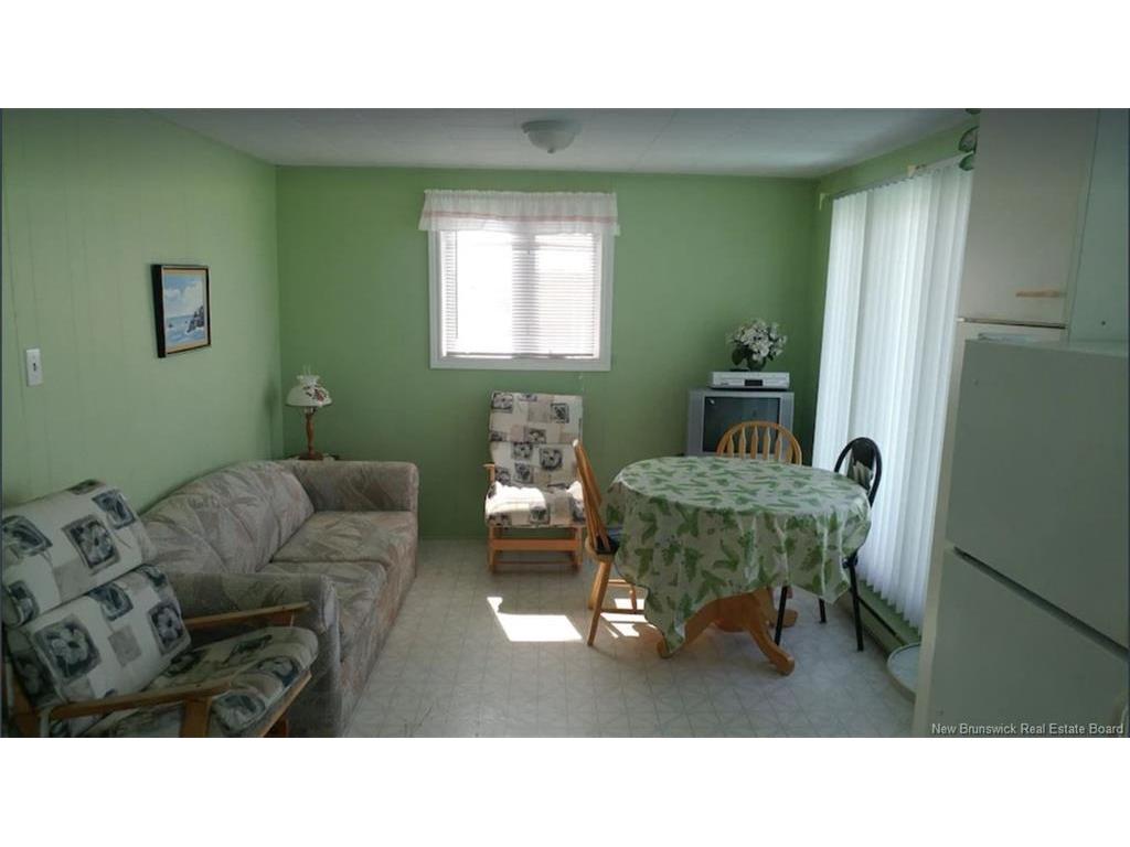 









15


Des Hirondelles

LANE,
Chiasson Office,




NB
E8S 2N4

