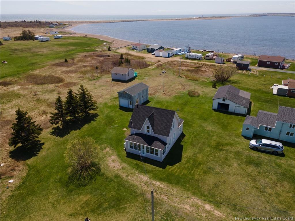 









15


Des Hirondelles

LANE,
Chiasson Office,




NB
E8S 2N4

