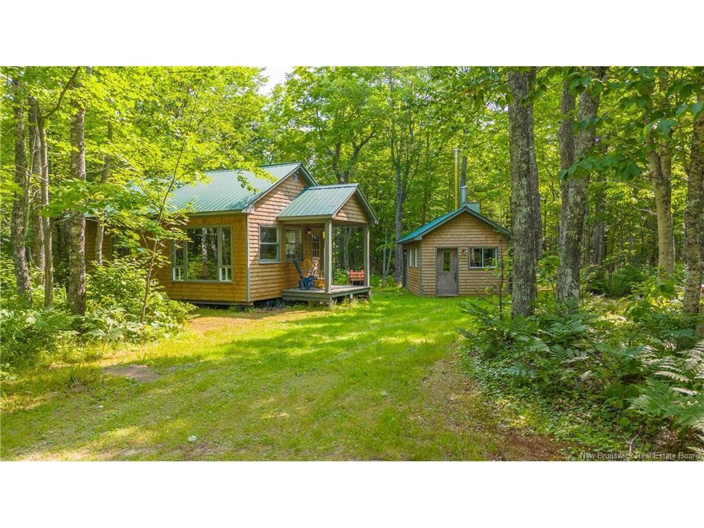 









Lot


Paquetville

RD,
Paquetville,







NB
E8R 1E6

