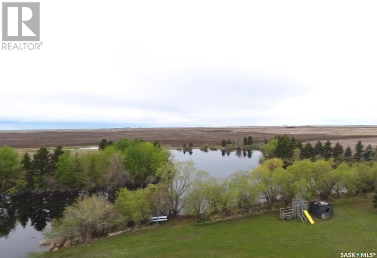 












Pond View Acreage

,
Kindersley Rm No. 290,




Saskatchewan
S0L0H0

