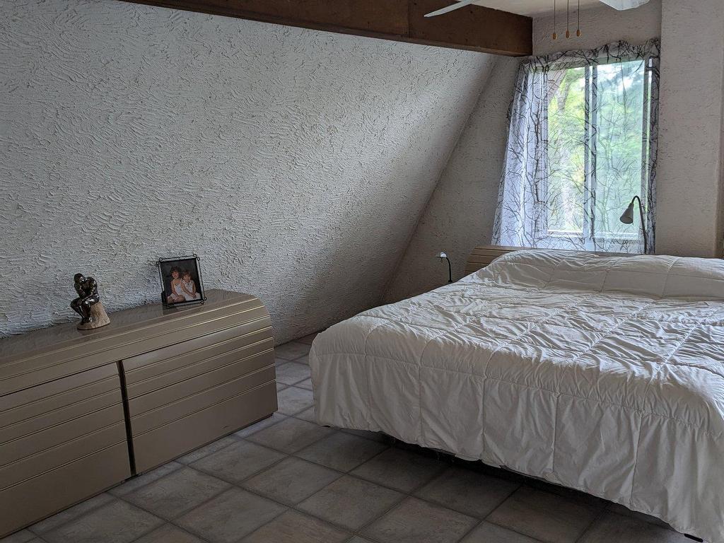 









2750


Rue des Bouleaux

,
Sainte-Adèle,




QC
J8B1K6

