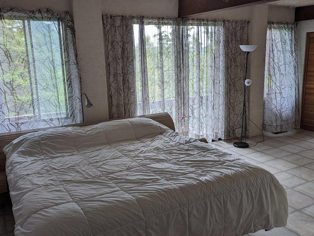 









2750


Rue des Bouleaux

,
Sainte-Adèle,




QC
J8B1K6

