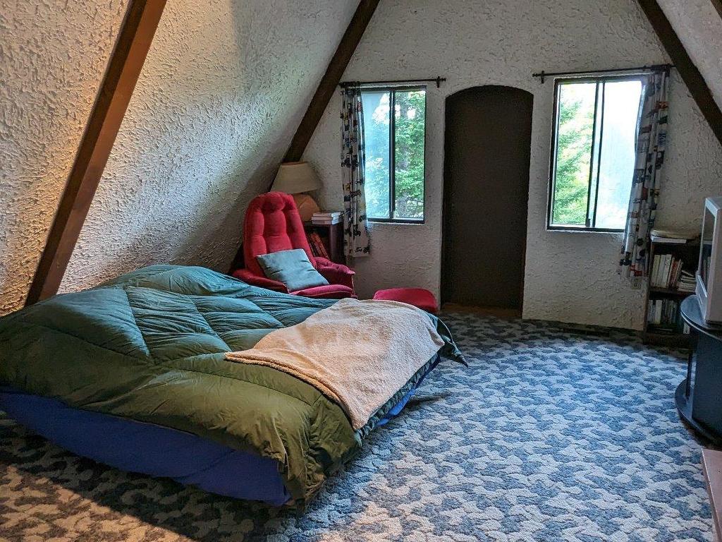 









2750


Rue des Bouleaux

,
Sainte-Adèle,




QC
J8B1K6

