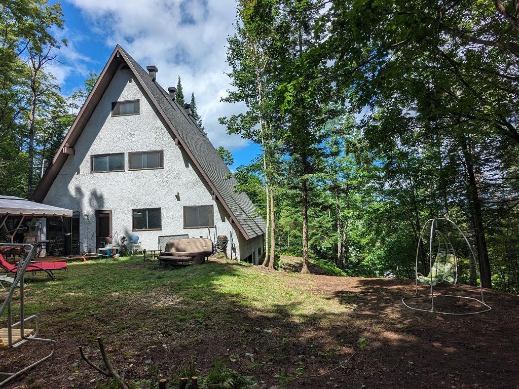 









2750


Rue des Bouleaux

,
Sainte-Adèle,




QC
J8B1K6

