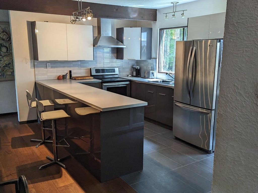 









2750


Rue des Bouleaux

,
Sainte-Adèle,




QC
J8B1K6

