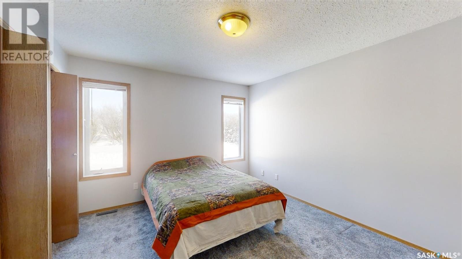












B. Hennes Acreage

,
Chesterfield Rm No. 261,




Saskatchewan
S0L0Y0


