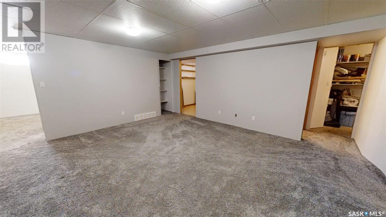 












B. Hennes Acreage

,
Chesterfield Rm No. 261,




Saskatchewan
S0L0Y0

