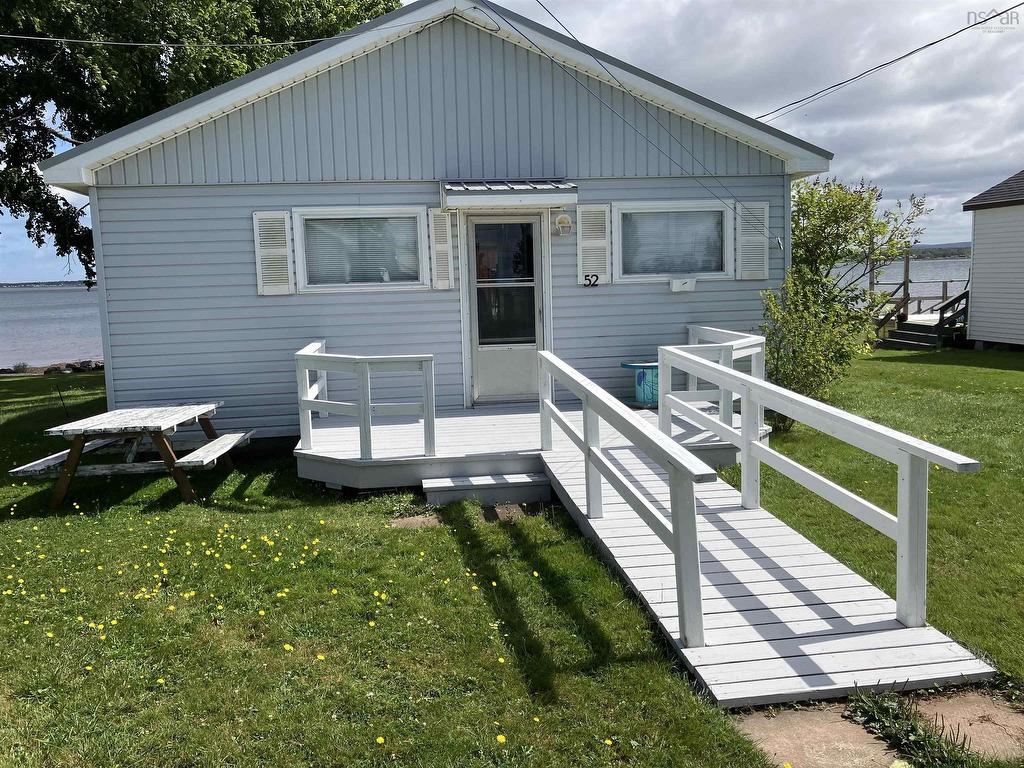 












52 Poplar Lane

,
Brule Point,







NS
B0K 1V0

