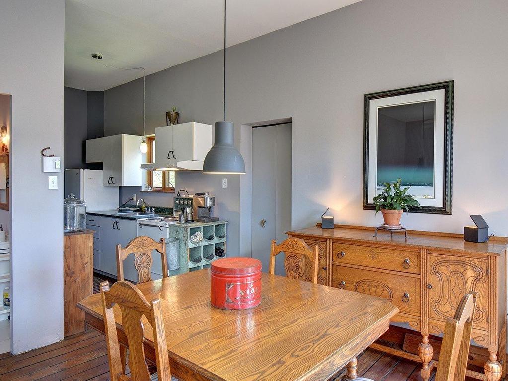 









2147


Ch. du Lac-Quenouille

,
Val-des-Lacs,




QC
J0T2P0

