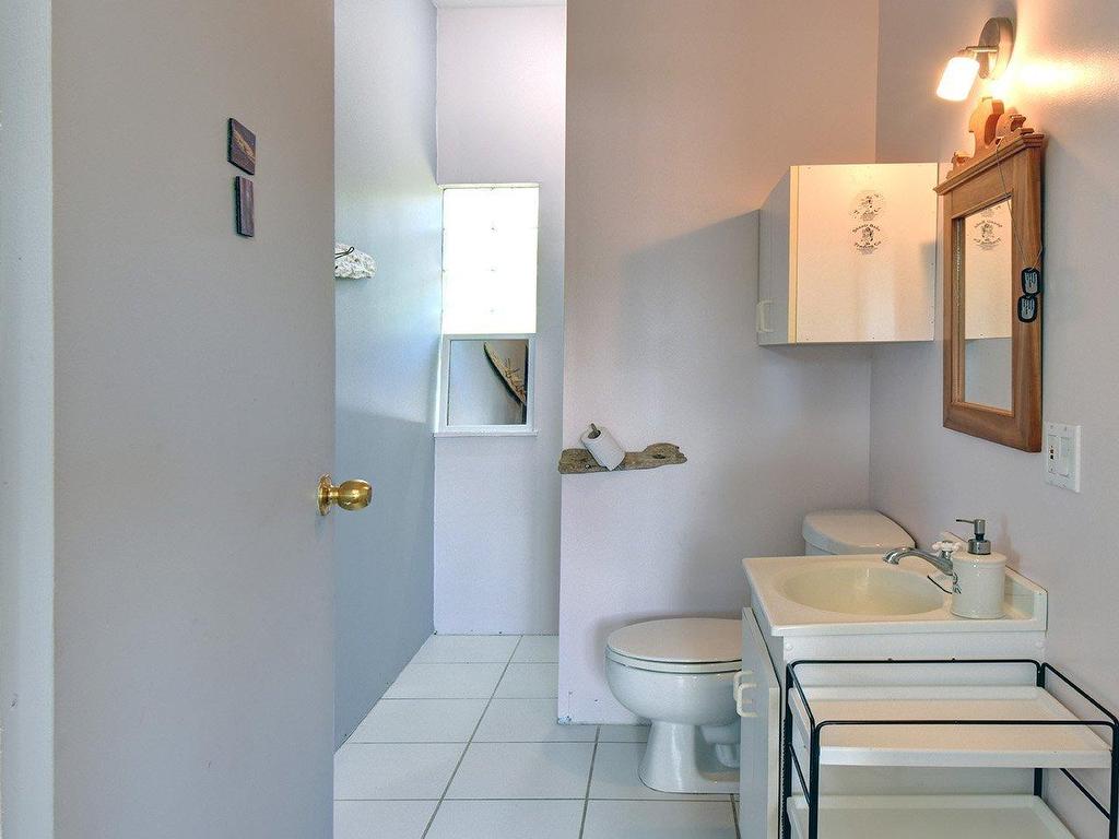 









2147


Ch. du Lac-Quenouille

,
Val-des-Lacs,




QC
J0T2P0


