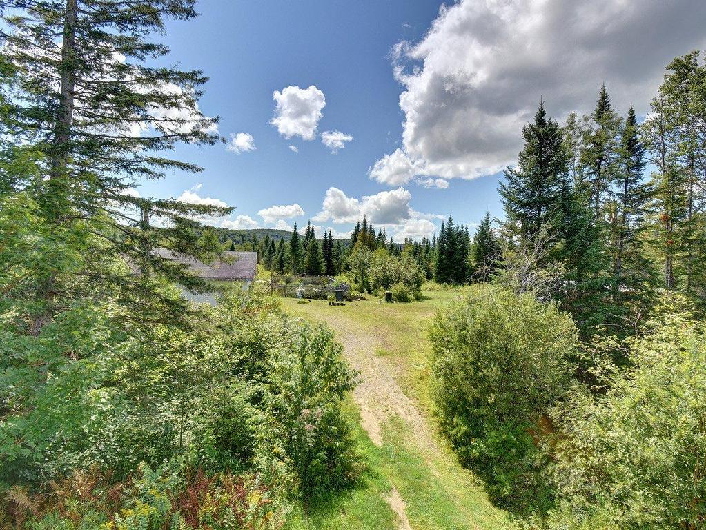 









2147


Ch. du Lac-Quenouille

,
Val-des-Lacs,




QC
J0T2P0


