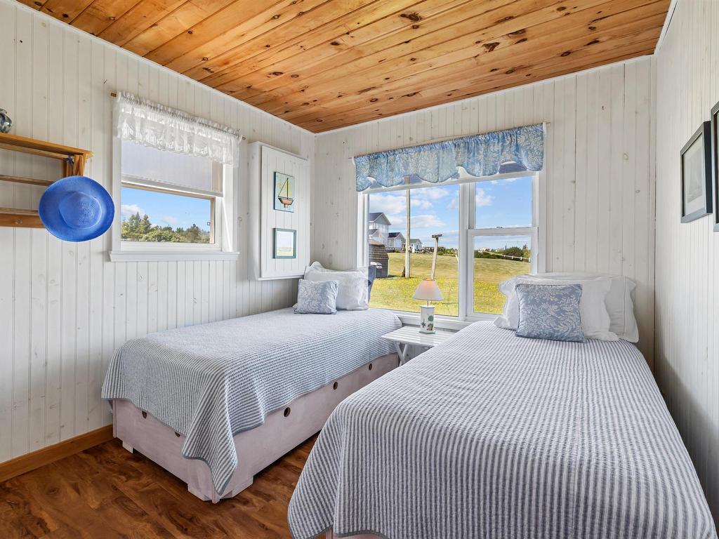 












166 Taylor Road

,
Kensington,







PE
C0B 1M0

