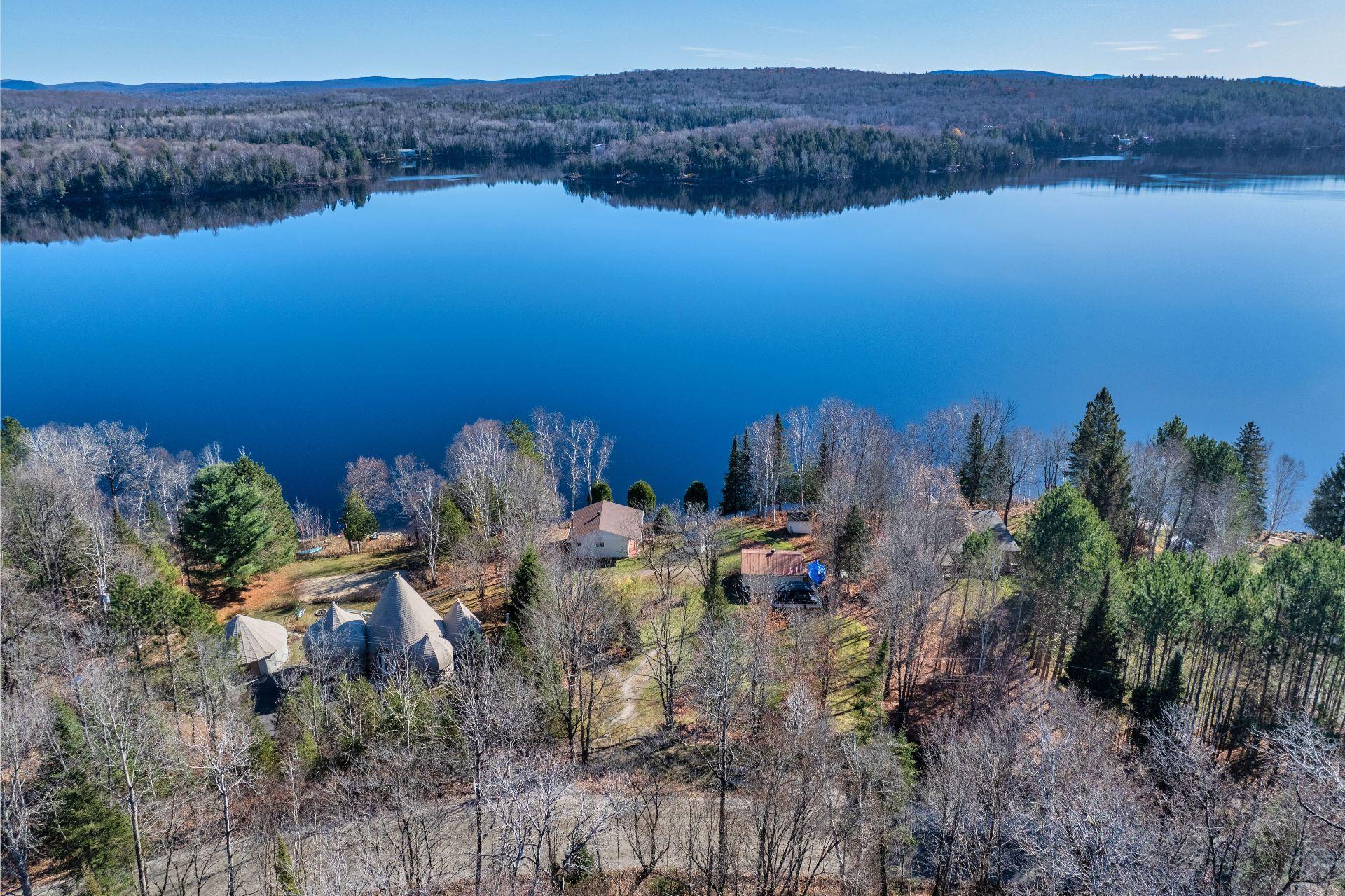 









1588


Ch. du Lac-Chaud

,
La Macaza,




QC
J0T1R0

