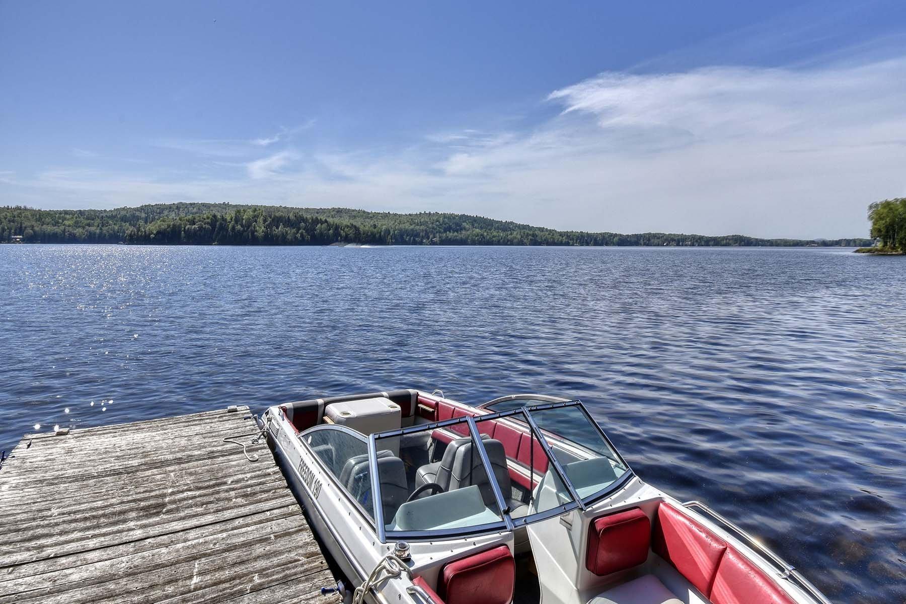 









1588


Ch. du Lac-Chaud

,
La Macaza,




QC
J0T1R0

