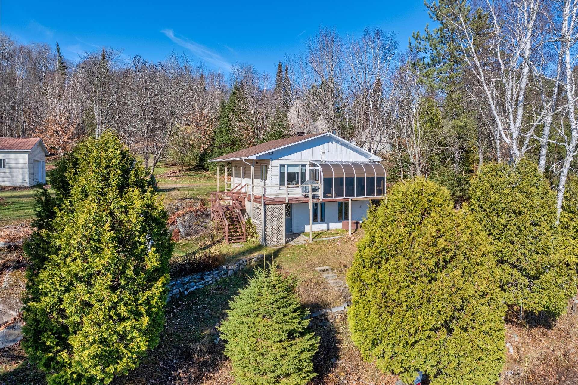 









1588


Ch. du Lac-Chaud

,
La Macaza,




QC
J0T1R0

