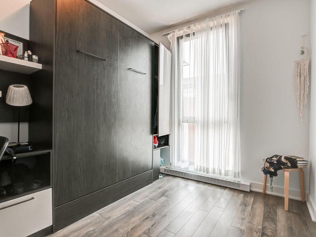 









2300


Rue Wilfrid-Reid

, 404,
Montréal (Saint-Laurent),




QC
H4R0N6

