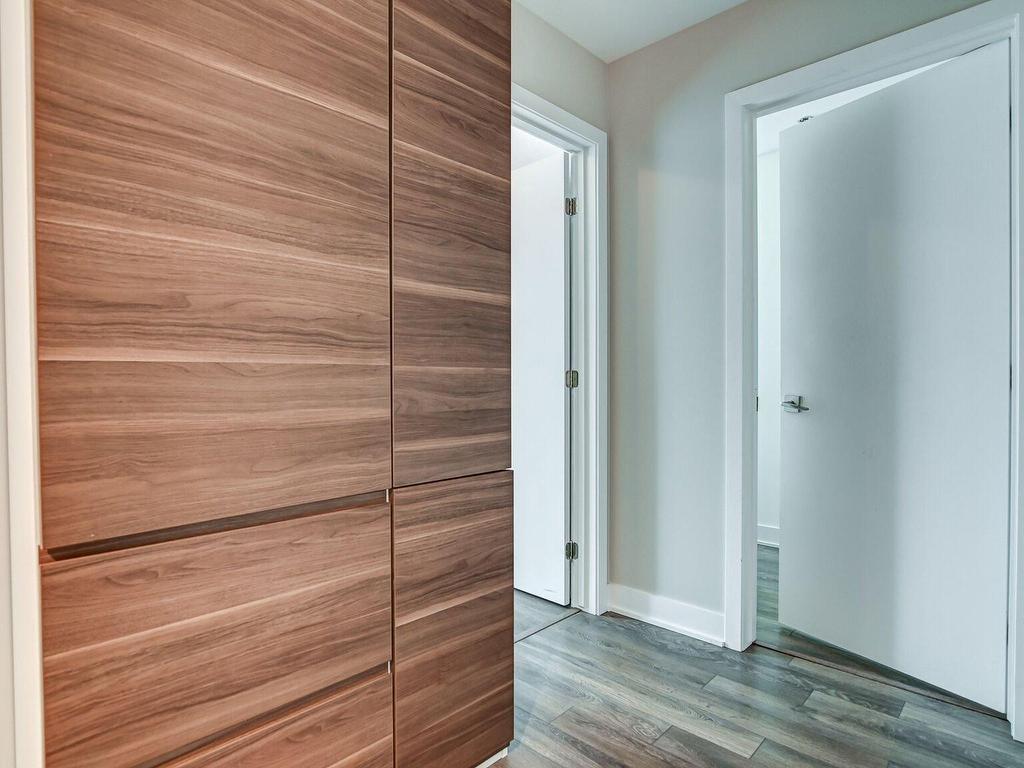 









2300


Rue Wilfrid-Reid

, 404,
Montréal (Saint-Laurent),




QC
H4R0N6

